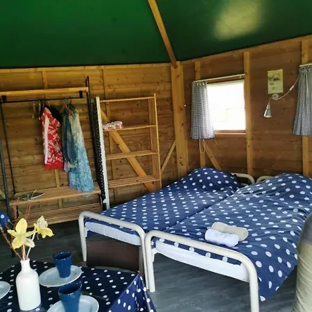 Camping Parc De La Brenne Lignac Exterior photo